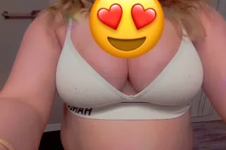 cute petite blonde babe 😍🥵OUTCALL ONLY - Image 1