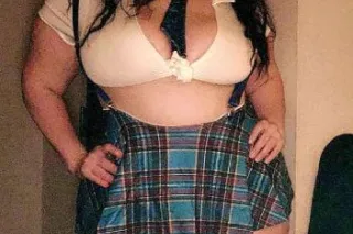 Well Reviewed Busty Brittany LeaVing Thursday Morning - Image 1