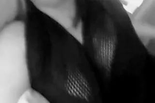 Full Figured Sexy Brunette.. I especially like older men! - Image 2