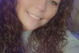 Got a room for a day or two ❤️💋💦💥 - Image 6